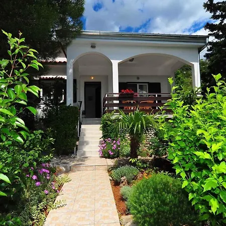 In Starigrad-paklenica 6790 Holiday home