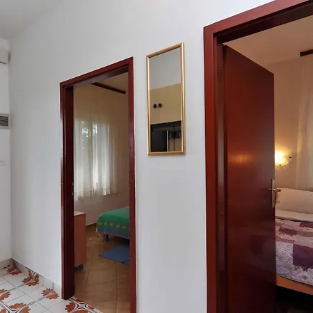 In Starigrad-paklenica 6790 *