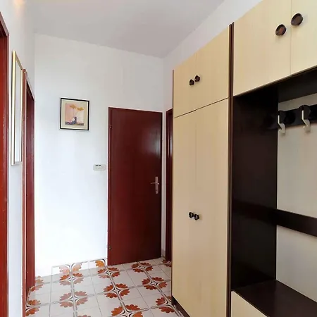In Starigrad-paklenica 6790